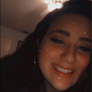 Meet your Posher, Ellie